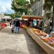 Joyeuse, prachtige markt op woensdagochtend